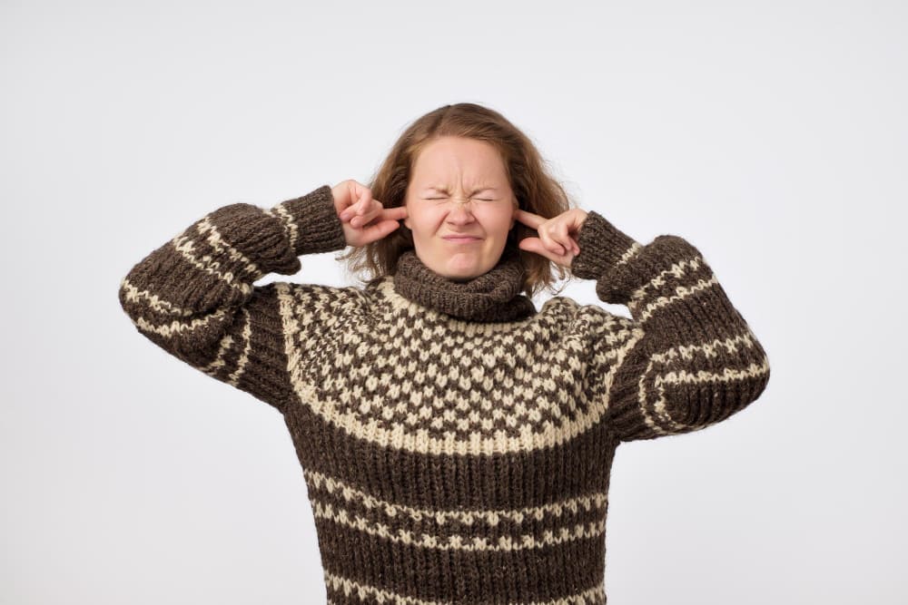 أسباب الوش فى الأذن 