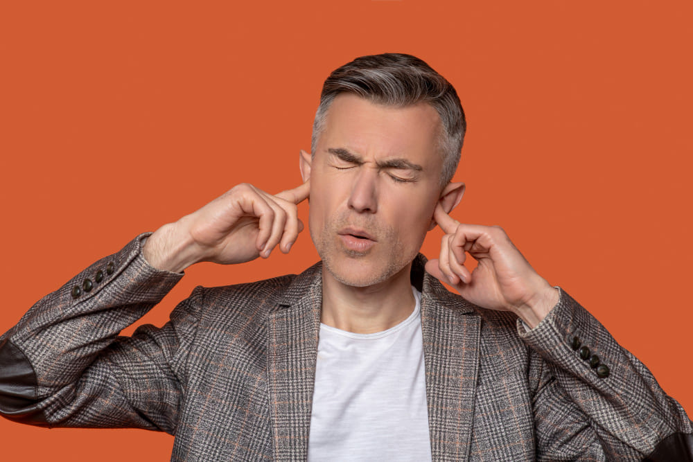 اسباب طنين الاذن المفاجئ