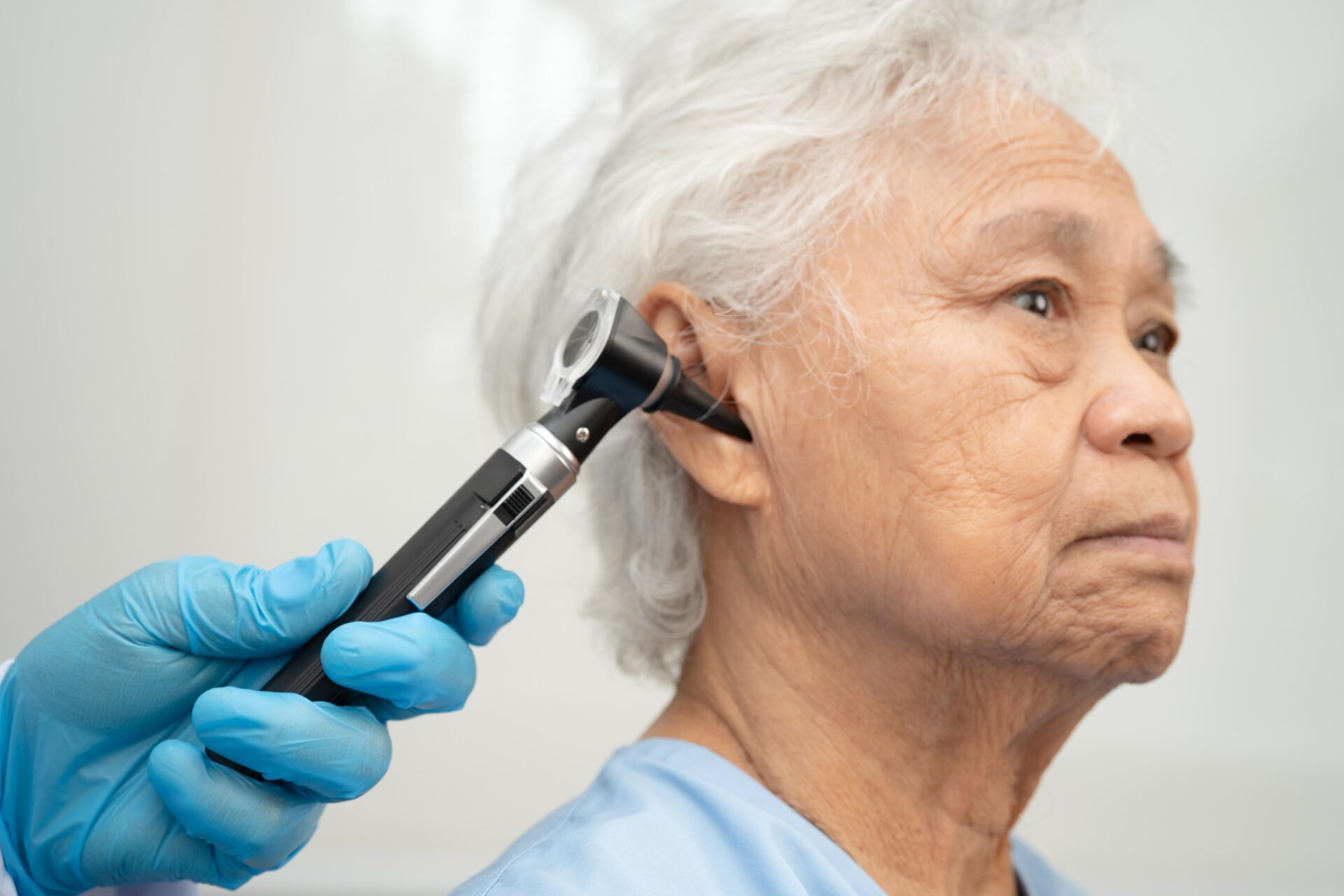 أعراض ضعف السمع التي لا يجب تجاهلها